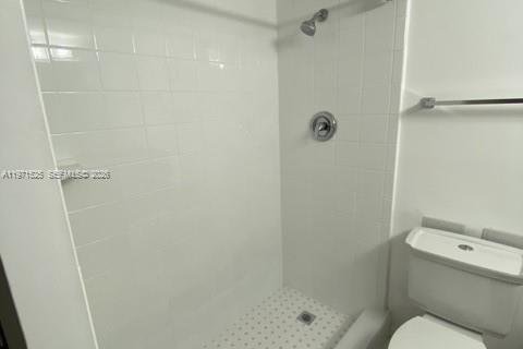 Condo in Miami, Florida, 1 bedroom № 2032563 - photo 13