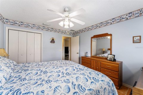 House in The Villages, Florida 3 bedrooms, 129.32 sq.m. № 1849850 - photo 25