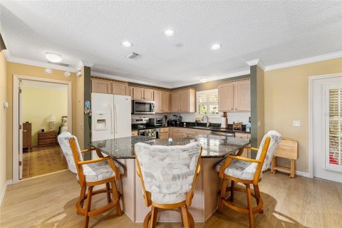 House in The Villages, Florida 3 bedrooms, 129.32 sq.m. № 1849850 - photo 13