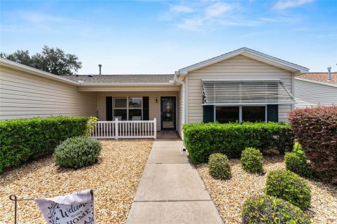 House in The Villages, Florida 3 bedrooms, 129.32 sq.m. № 1849850 - photo 4