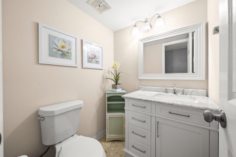 Condo in Delray Beach, Florida, 1 bedroom  № 2269591 - photo 13