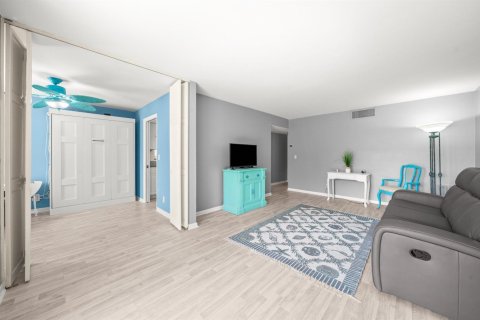 Condo in Delray Beach, Florida, 1 bedroom  № 2269591 - photo 5