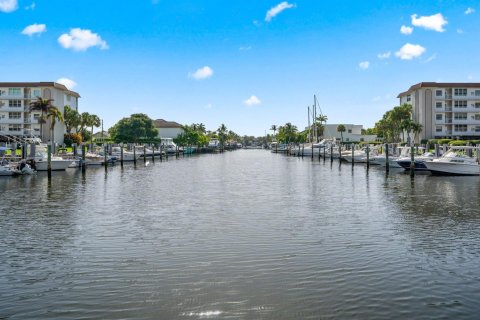 Condo in Delray Beach, Florida, 1 bedroom  № 2269591 - photo 26