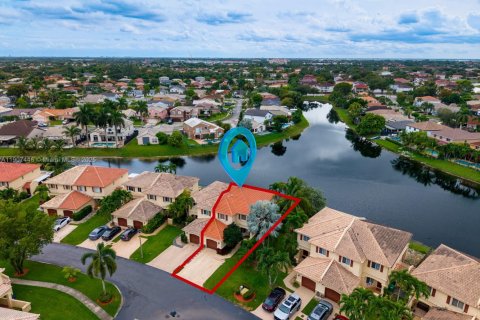 Купить таунхаус в Майами, Флорида 3 спальни, 154.87м2, № 1967093 - фото 4