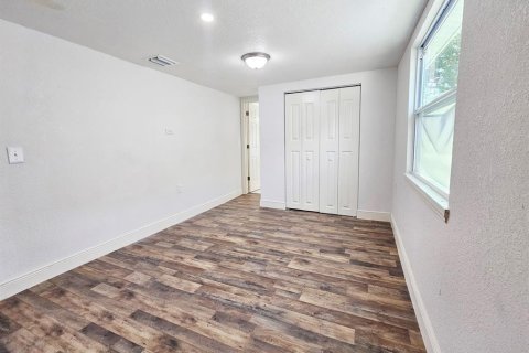 House in Saint Petersburg, Florida 4 bedrooms, 204.2 sq.m. № 1644646 - photo 20