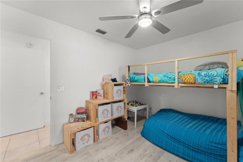 Casa en venta en Orlando, Florida, 4 dormitorios, 235.97 m2 № 1916165 - foto 30
