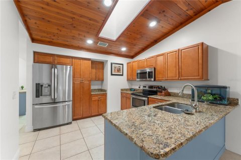 Casa en venta en Orlando, Florida, 4 dormitorios, 235.97 m2 № 1916165 - foto 11
