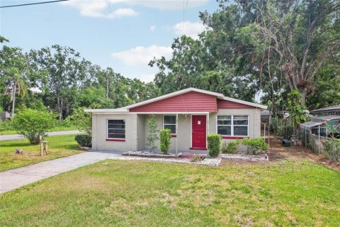 Casa en alquiler en Tampa, Florida, 3 dormitorios, 125.05 m2 № 1869618 - foto 2