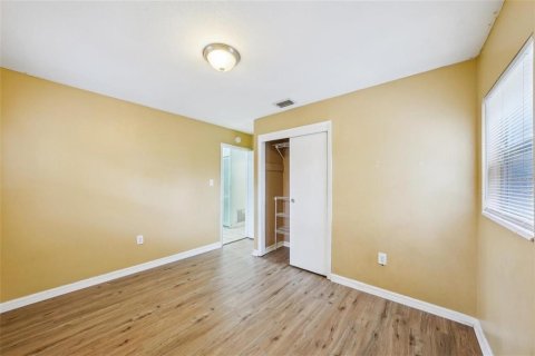 Casa en alquiler en Tampa, Florida, 3 dormitorios, 125.05 m2 № 1869618 - foto 13