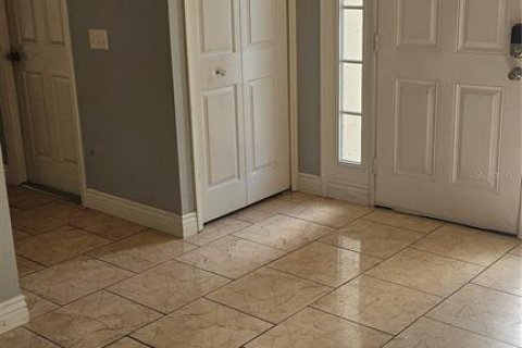 Casa en alquiler en Kissimmee, Florida, 4 dormitorios, 264.4 m2 № 1624614 - foto 25