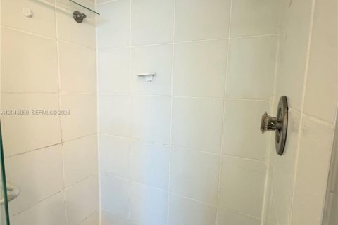 Купить кондоминиум в Санрайз, Флорида 2 спальни, 78.97м2, № 2247812 - фото 14
