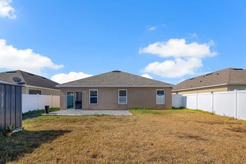 House in Davenport, Florida 4 bedrooms, 162.67 sq.m. № 2214072 - photo 29