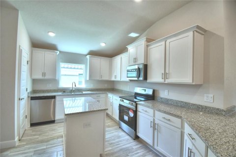 Villa ou maison à vendre à Auburndale, Floride: 4 chambres, 204.38 m2 № 2215223 - photo 11