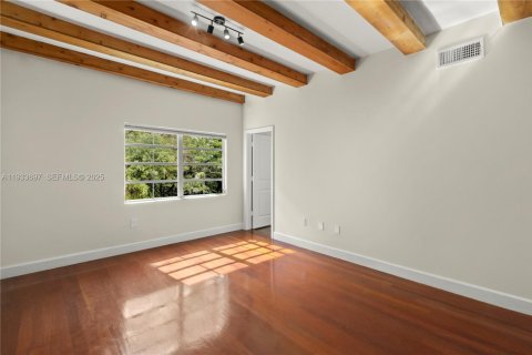 Снять в аренду кондоминиум в Майами-Бич, Флорида 2 спальни, 78.6м2, № 1992533 - фото 8