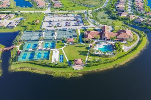 Casa en venta en Port St. Lucie, Florida, 2 dormitorios, 186.92 m2 № 2078148 - foto 29