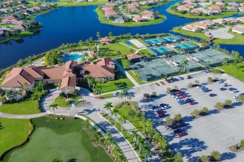 Casa en venta en Port St. Lucie, Florida, 2 dormitorios, 186.92 m2 № 2078148 - foto 25