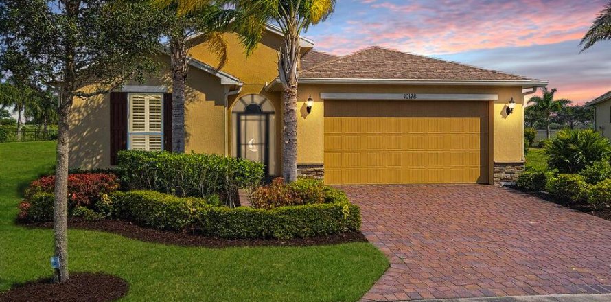 Casa en Port St. Lucie, Florida 2 dormitorios, 186.92 m2 № 2078148