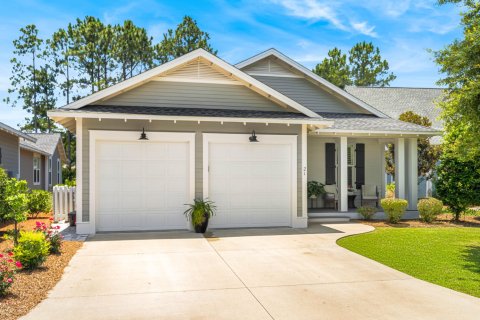 House in Watersound, Florida 4 bedrooms, 193.79 sq.m. № 561801 - photo 1