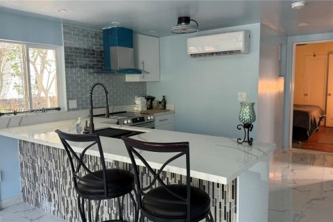 Дом в Холливуд, Флорида 1 спальня, 74.04м2 № 2007547