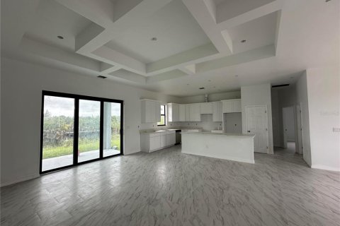 Купить виллу или дом в Порт-Шарлотт, Флорида 8 комнат, 157.93м2, № 1544666 - фото 9
