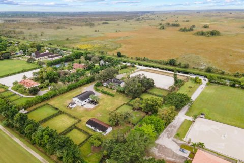 Купить виллу или дом в Веллингтон, Флорида 13 комнат, 207.08м2, № 2158438 - фото 5
