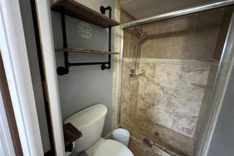 House in Sarasota, Florida 3 bedrooms, 162.58 sq.m. № 1903375 - photo 12