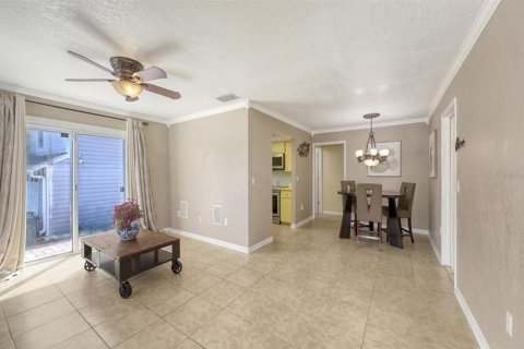 House in Sarasota, Florida 3 bedrooms, 162.58 sq.m. № 1903375 - photo 24