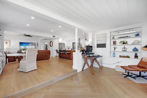 Casa en venta en Fort Lauderdale, Florida, 3 dormitorios, 135.27 m2 № 1978210 - foto 10