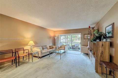 Condominio en alquiler en Lauderhill, Florida, 2 dormitorios, 99.41 m2 № 1893318 - foto 29