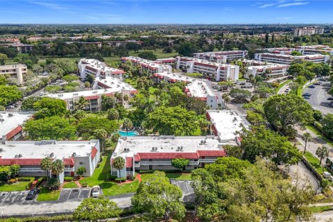 Condominio en alquiler en Lauderhill, Florida, 2 dormitorios, 99.41 m2 № 1893318 - foto 3