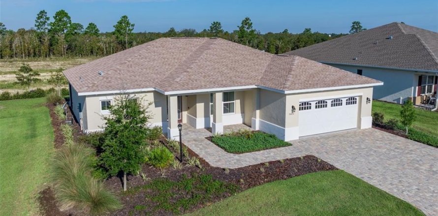 House in Ocala, Florida 2 bedrooms, 153.38 sq.m. № 1395294