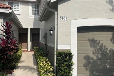 Touwnhouse à louer à Weston, Floride: 3 chambres, 134.06 m2 № 2183270 - photo 2
