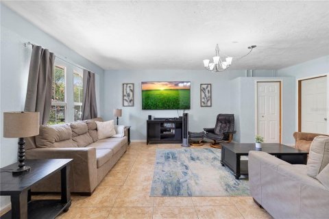 Casa en venta en DeLand, Florida, 3 dormitorios, 176.51 m2 № 1789038 - foto 17
