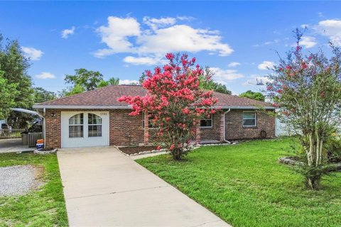 Casa en venta en DeLand, Florida, 3 dormitorios, 176.51 m2 № 1789038 - foto 1