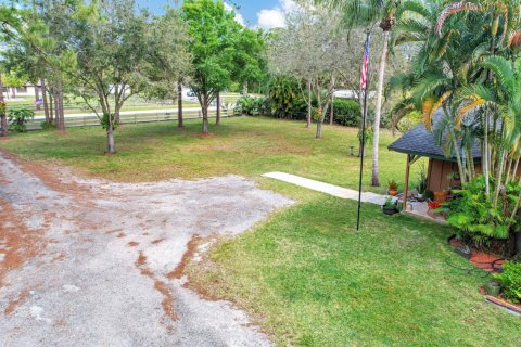 Villa ou maison à vendre à The Acreage, Floride: 3 chambres, 191.56 m2 № 1018258 - photo 1