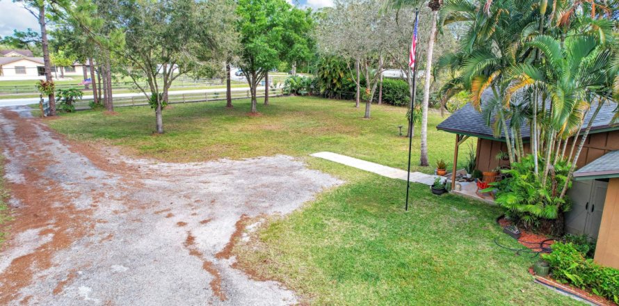 Villa ou maison à The Acreage, Floride 3 chambres, 191.56 m2 № 1018258