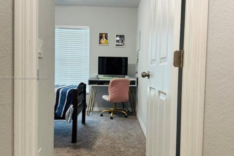 Villa ou maison à vendre à Cape Coral, Floride: 4 chambres, 152.55 m2 № 1977203 - photo 25