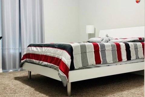 Villa ou maison à vendre à Cape Coral, Floride: 4 chambres, 152.55 m2 № 1977203 - photo 30