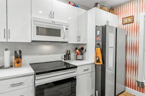 Condominio en venta en Lakeland, Florida, 2 dormitorios, 115.57 m2 № 2199487 - foto 11