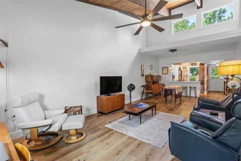 Condominio en venta en Lakeland, Florida, 2 dormitorios, 115.57 m2 № 2199487 - foto 18