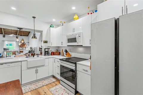Condominio en venta en Lakeland, Florida, 2 dormitorios, 115.57 m2 № 2199487 - foto 12