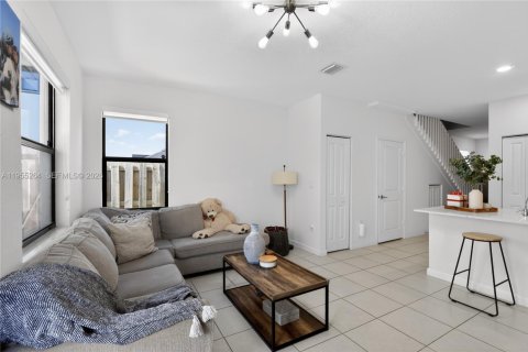 Купить таунхаус в Хомстед, Флорида 4 спальни, 143.53м2, № 2011103 - фото 4