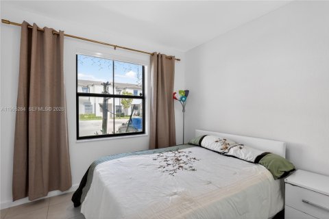 Купить таунхаус в Хомстед, Флорида 4 спальни, 143.53м2, № 2011103 - фото 9