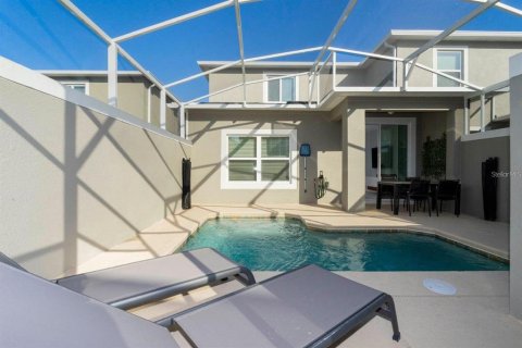 Townhouse in Davenport, Florida 5 bedrooms, 201.41 sq.m. № 1901388 - photo 9
