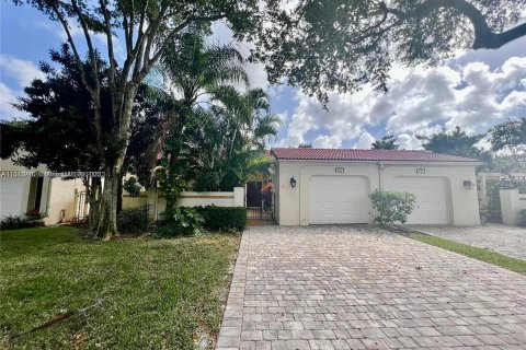 Townhouse in Deerfield Beach, Florida 2 bedrooms, 143.81 sq.m. № 1979401 - photo 1