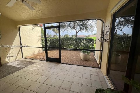 Townhouse in Deerfield Beach, Florida 2 bedrooms, 143.81 sq.m. № 1979401 - photo 15