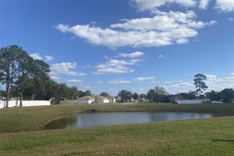 Casa en venta en Kissimmee, Florida, 2 dormitorios, 88.63 m2 № 1533071 - foto 25