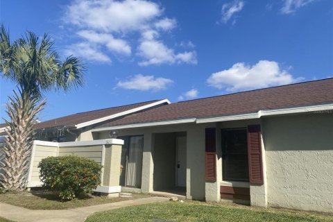 Casa en venta en Kissimmee, Florida, 2 dormitorios, 88.63 m2 № 1533071 - foto 2
