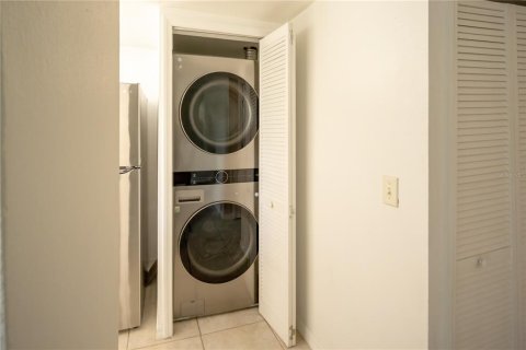 Adosado en alquiler en Davenport, Florida, 3 dormitorios, 157.93 m2 № 1650691 - foto 4