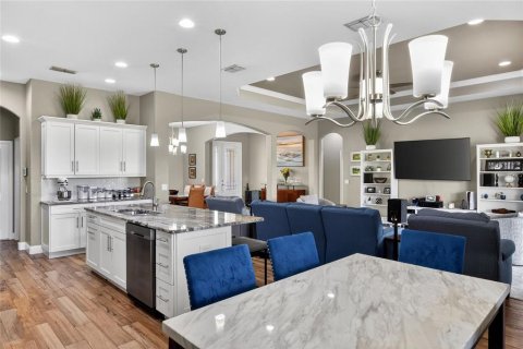 Villa ou maison à vendre à Lakeland, Floride: 4 chambres, 204.48 m2 № 2204089 - photo 12